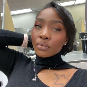 Meet your Posher, January